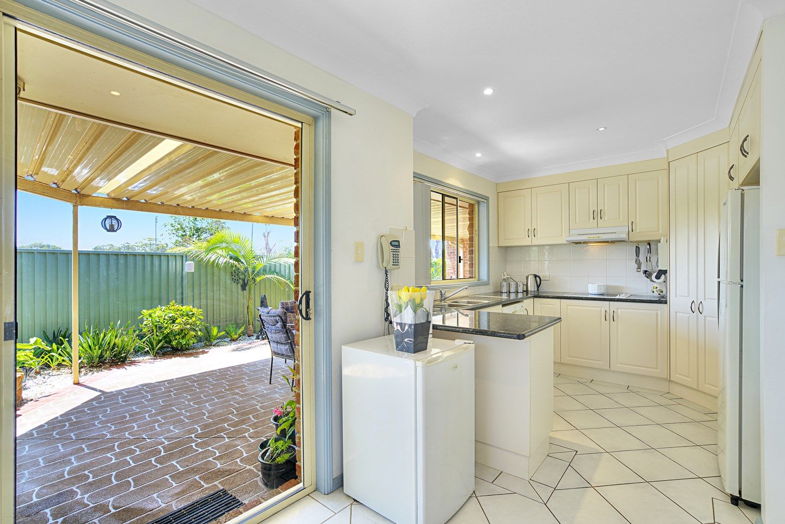 7 Cochrane Avenue, Canton Beach NSW 2263, Image 2