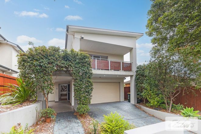 Picture of 4B Carrington Street, WAHROONGA NSW 2076