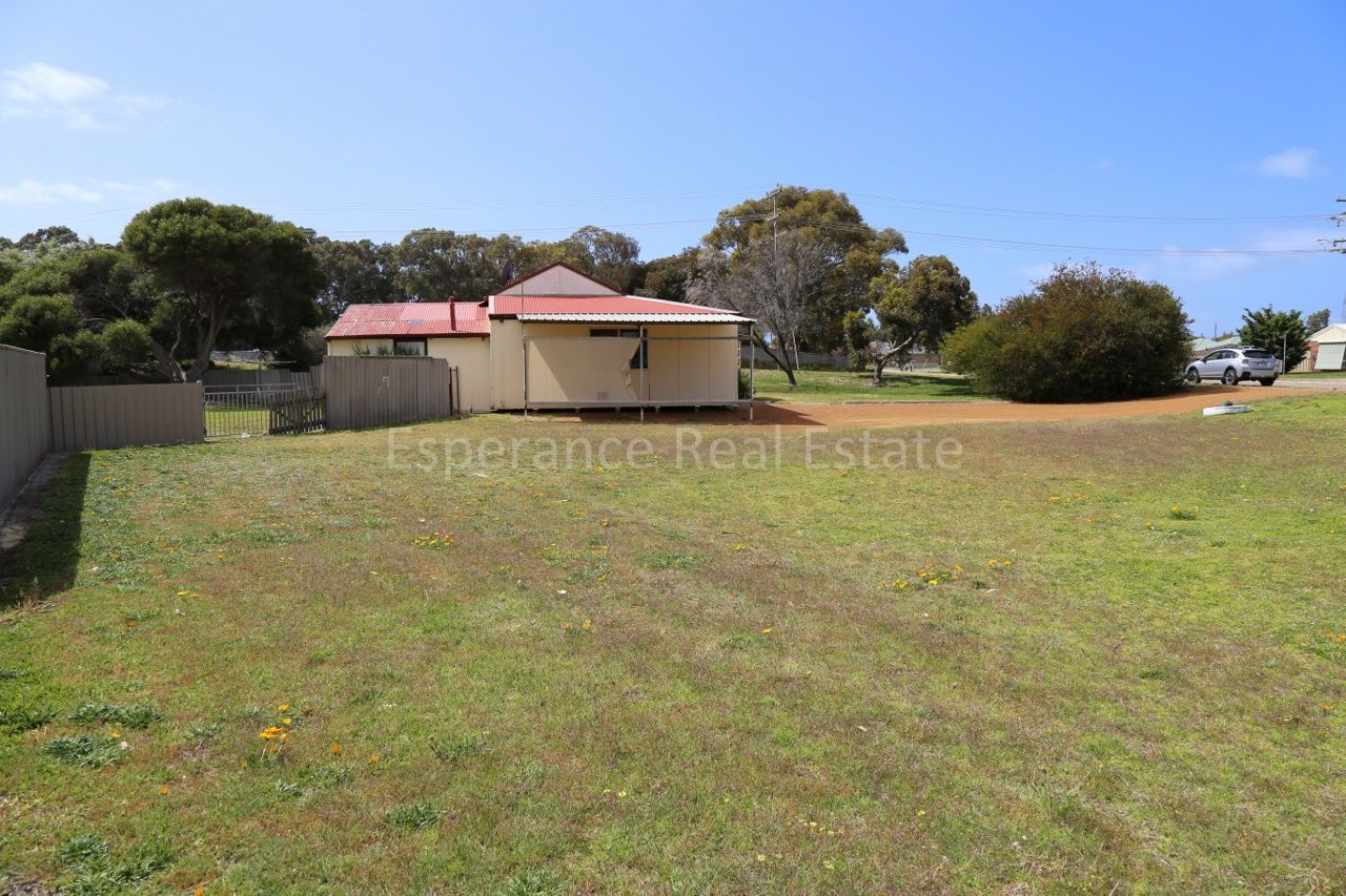 21 Hicks Street, Esperance WA 6450, Image 2