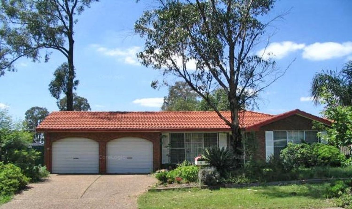 4 bedrooms House in 4 Skylark Crescent ERSKINE PARK NSW, 2759