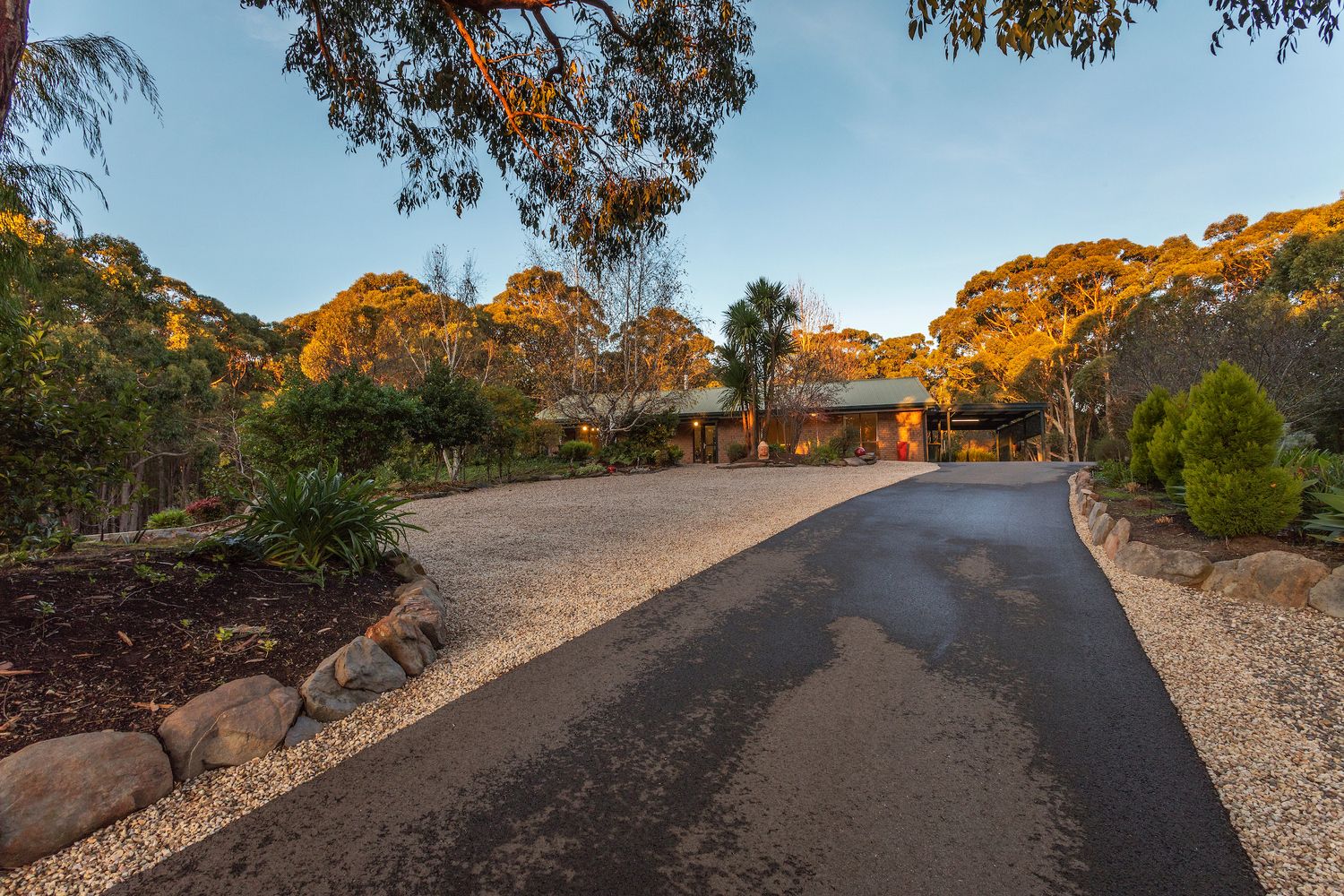 19 Nioka Drive, Ironbank SA 5153, Image 1