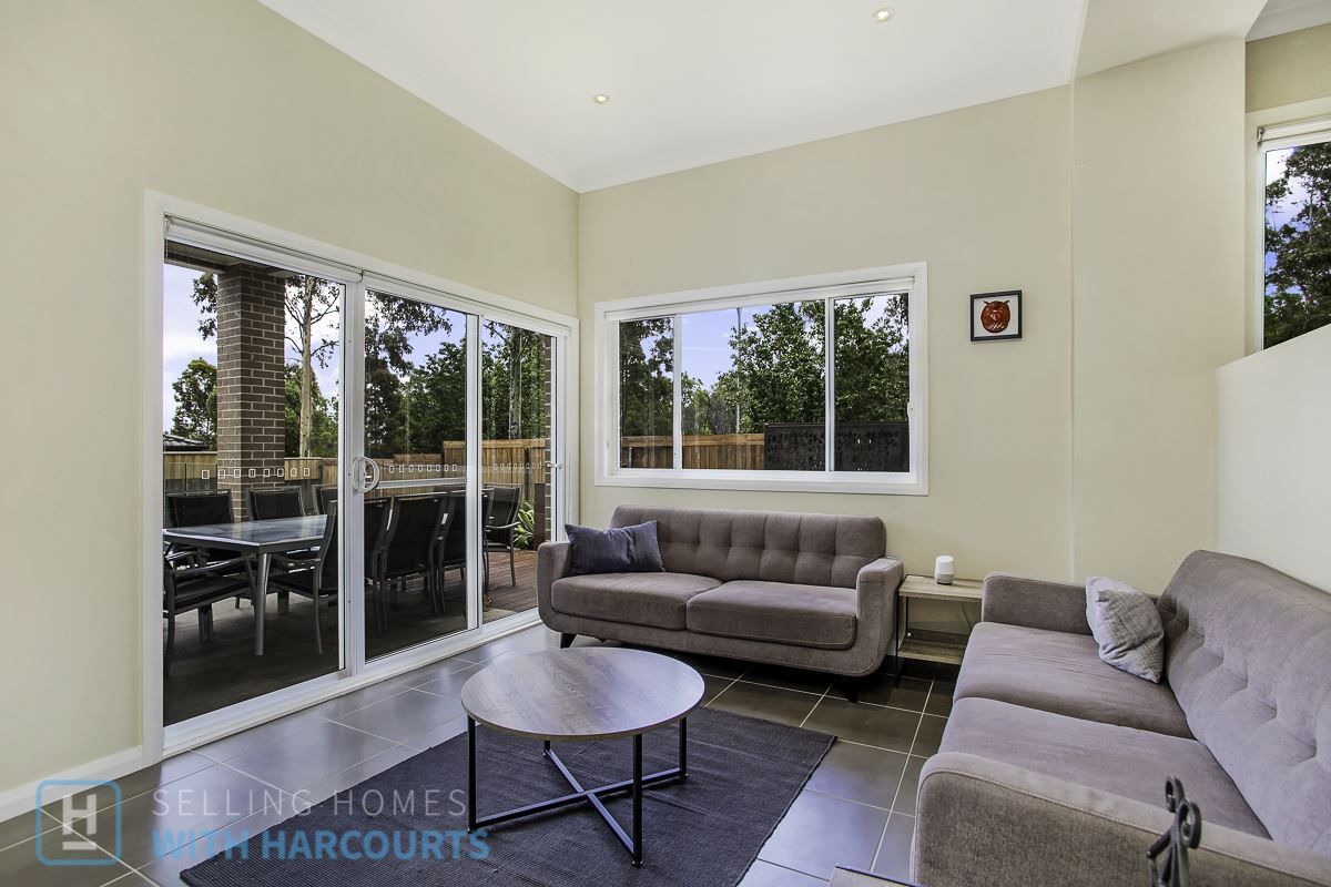 1 Eaglewood Gardens, Beaumont Hills NSW 2155, Image 1