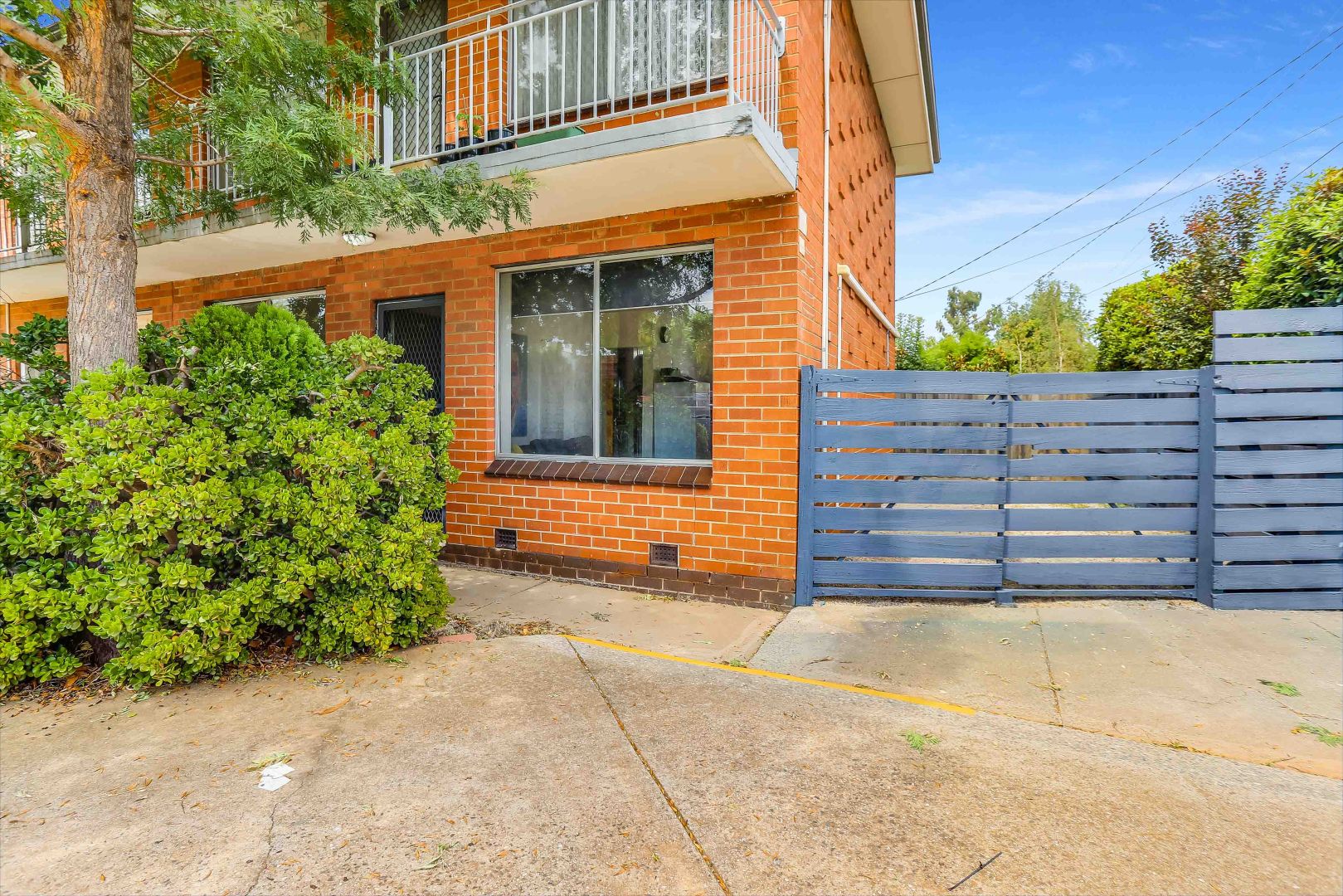 10/17 Greene Street, South Kingsville VIC 3015, Image 2