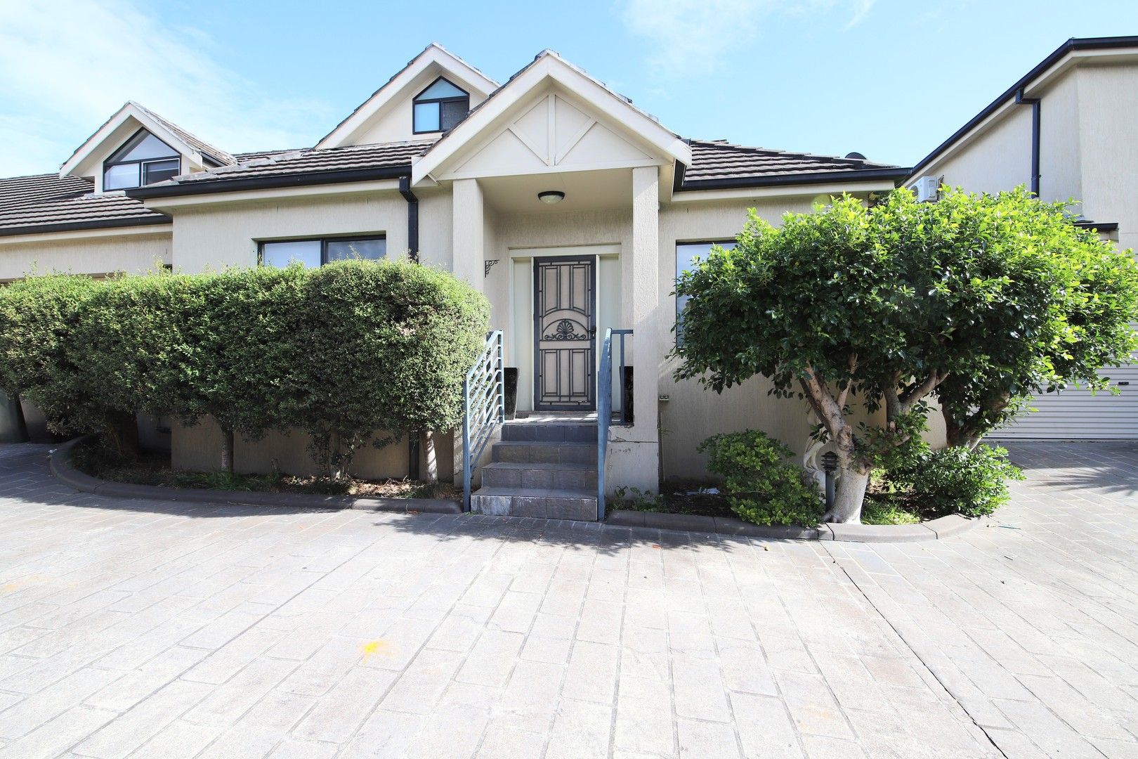 3 bedrooms Townhouse in 5/4-6 Wattle Street PUNCHBOWL NSW, 2196