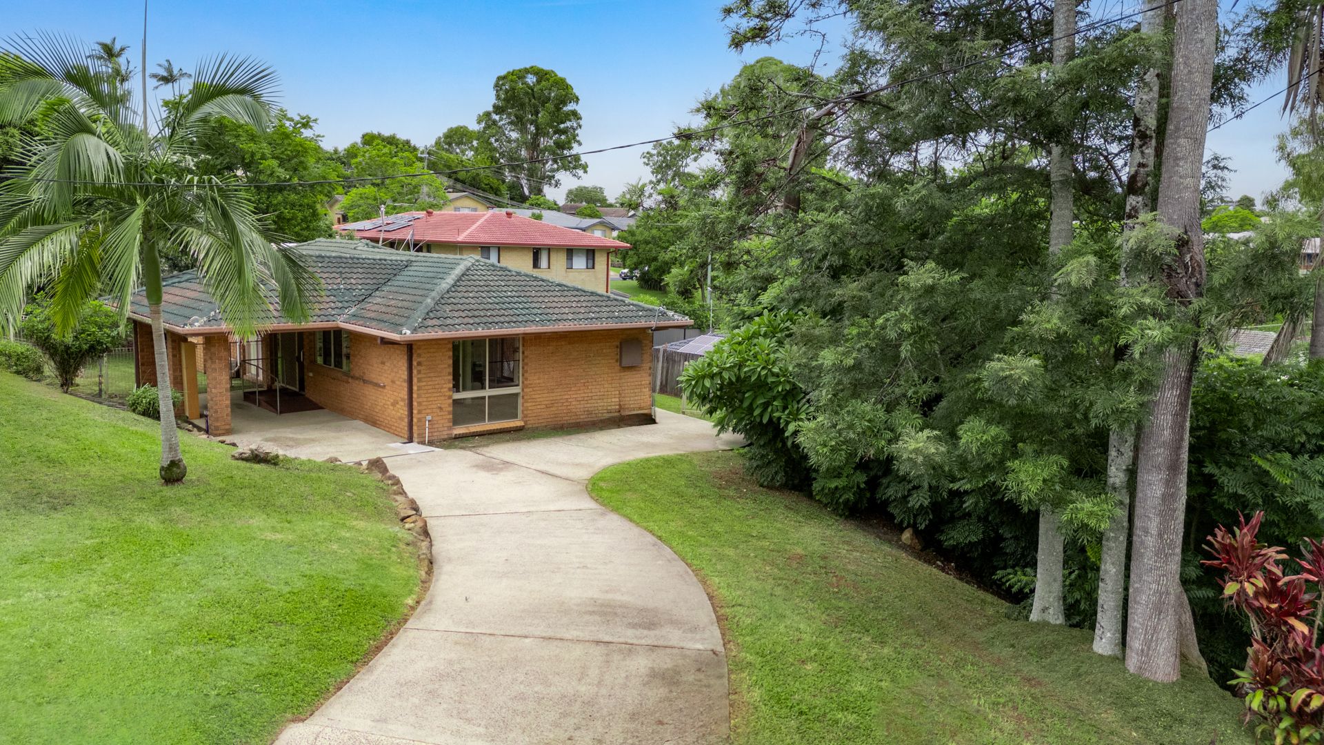 4 bedrooms House in 10 Kelsie Street GOONELLABAH NSW, 2480