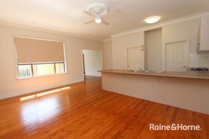 282 Piper Street, Bathurst NSW 2795, Image 2