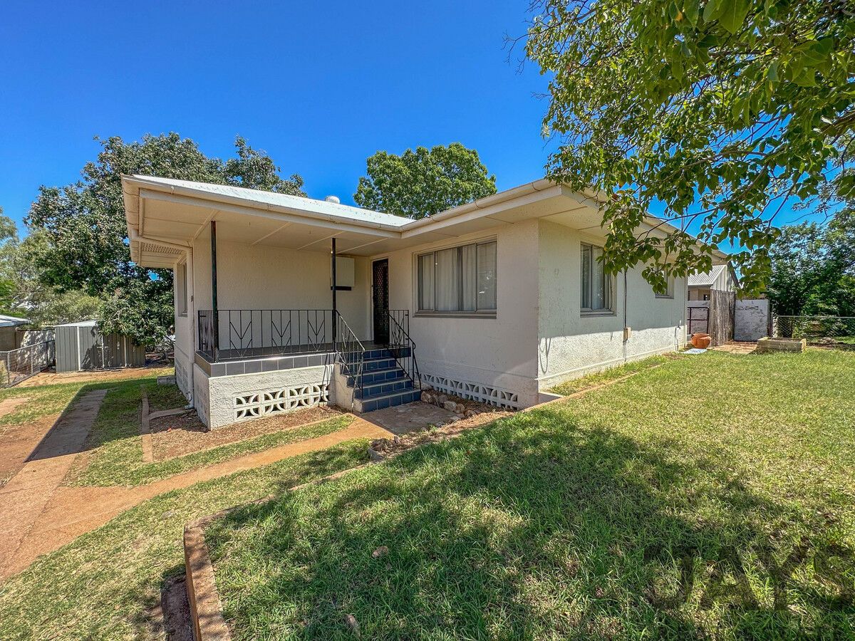 3 bedrooms House in 49 Opal Street MOUNT ISA QLD, 4825