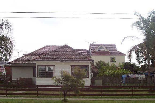 Picture of FAIRFIELD HEIGHTS NSW 2165