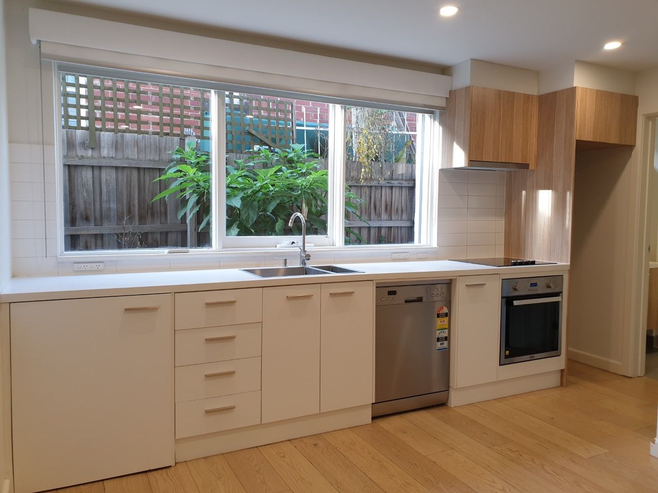 2 bedrooms Apartment / Unit / Flat in 4/9 Daly Street BRUNSWICK WEST VIC, 3055