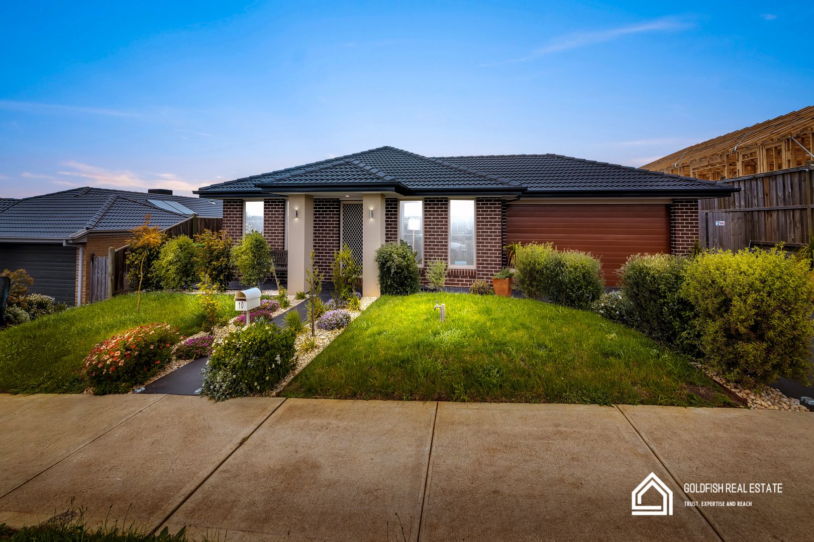 4 bedrooms House in 10 Sunnybrook  Avenue WARRAGUL VIC, 3820