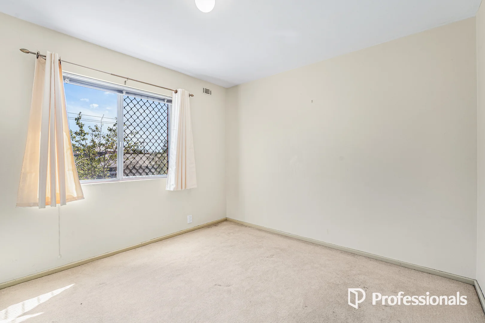 Additional image 6 of 6/6 York Street, Inglewood WA 6052
