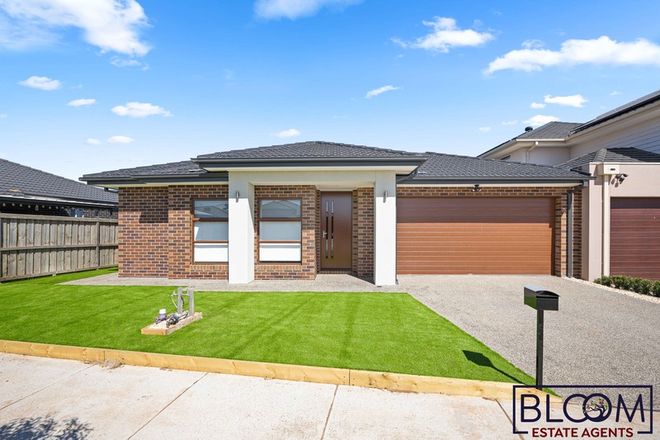 Picture of 16 Lomond Street, THORNHILL PARK VIC 3335