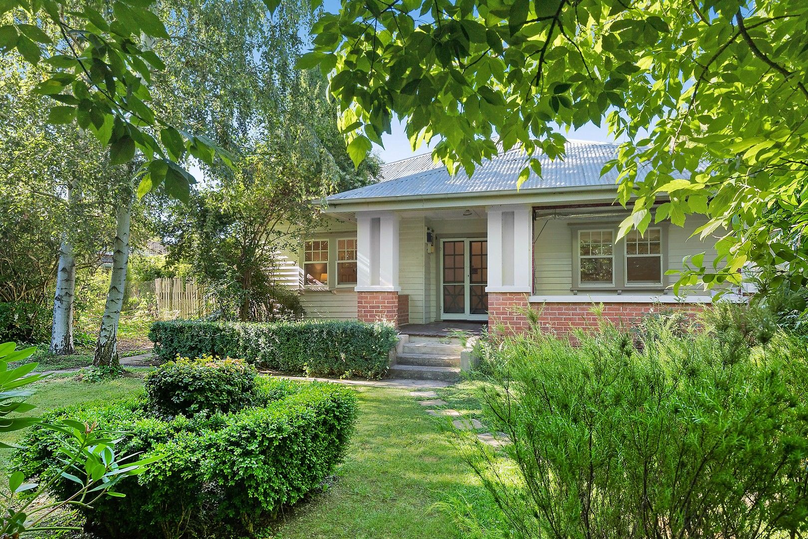 14 Logan Street, Mansfield VIC 3722, Image 0