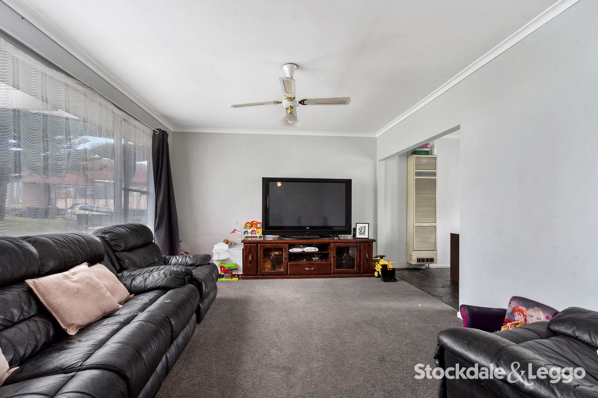 27 Christina Street, Morwell VIC 3840, Image 2