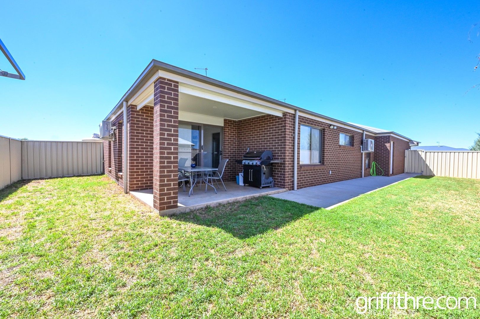 30B Spence Rd, Griffith NSW 2680 Apartment For Rent 350 Domain