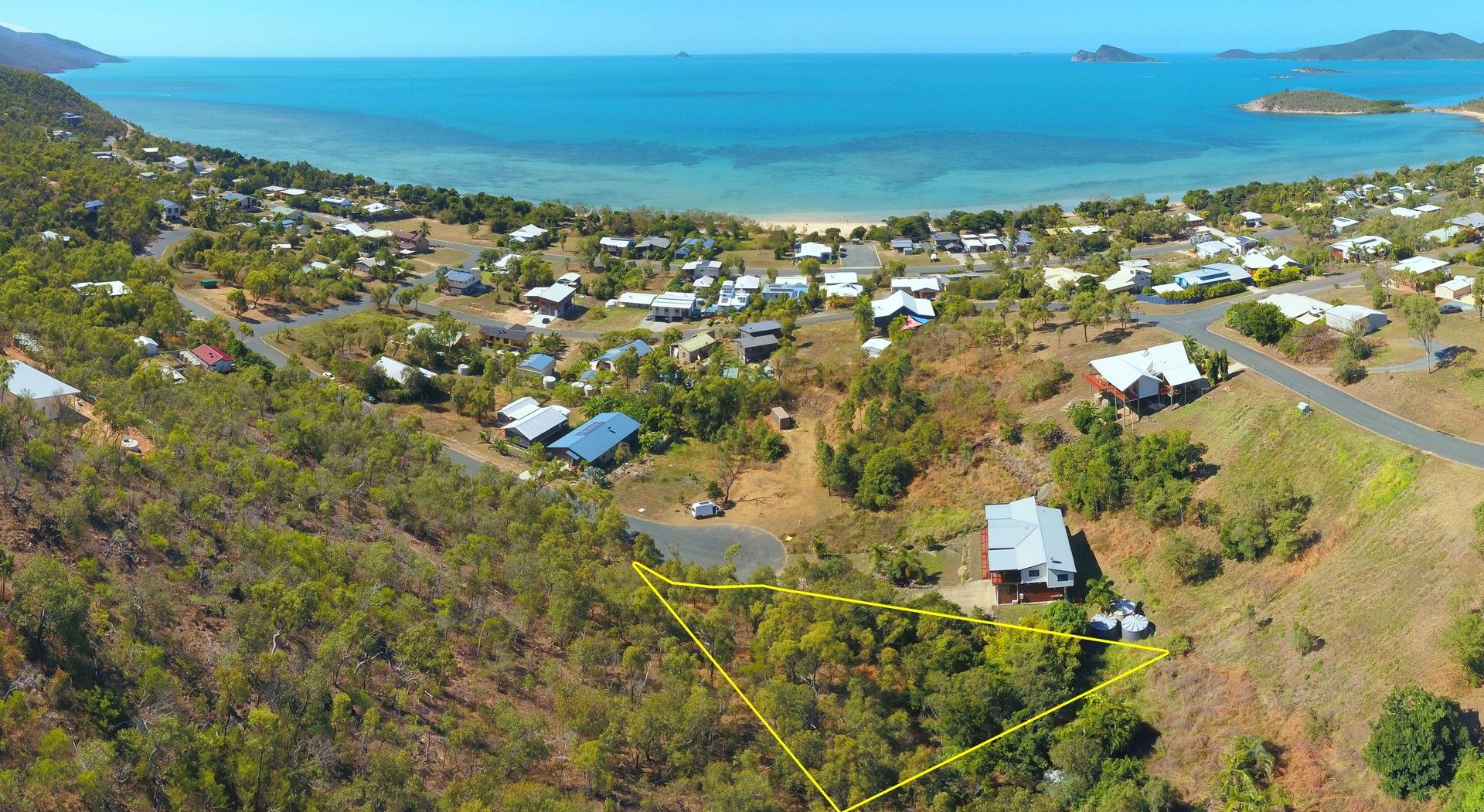 House in 37 Rattray Avenue, HIDEAWAY BAY QLD, 4800