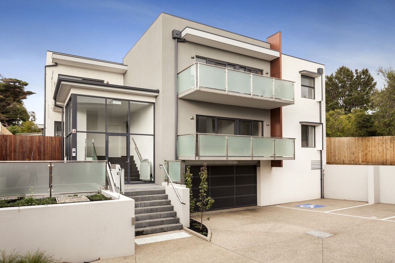 2 bedrooms Apartment / Unit / Flat in 4/37 Cook Street FLINDERS VIC, 3929
