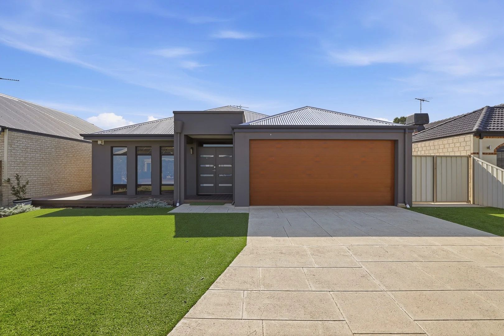 14 Shelduck Way, Dudley Park WA 6210