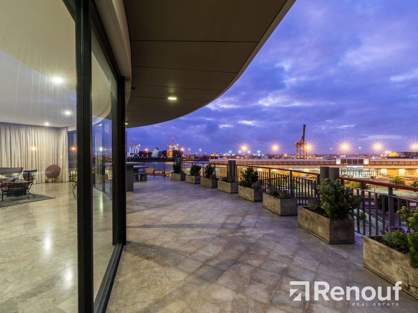 3 bedrooms Apartment / Unit / Flat in 14/70 Elder Place FREMANTLE WA, 6160