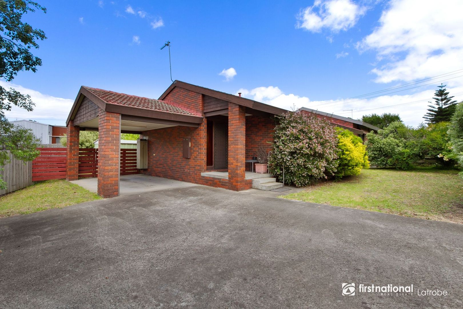 2/2 Hyde Park Road, Traralgon VIC 3844, Image 1