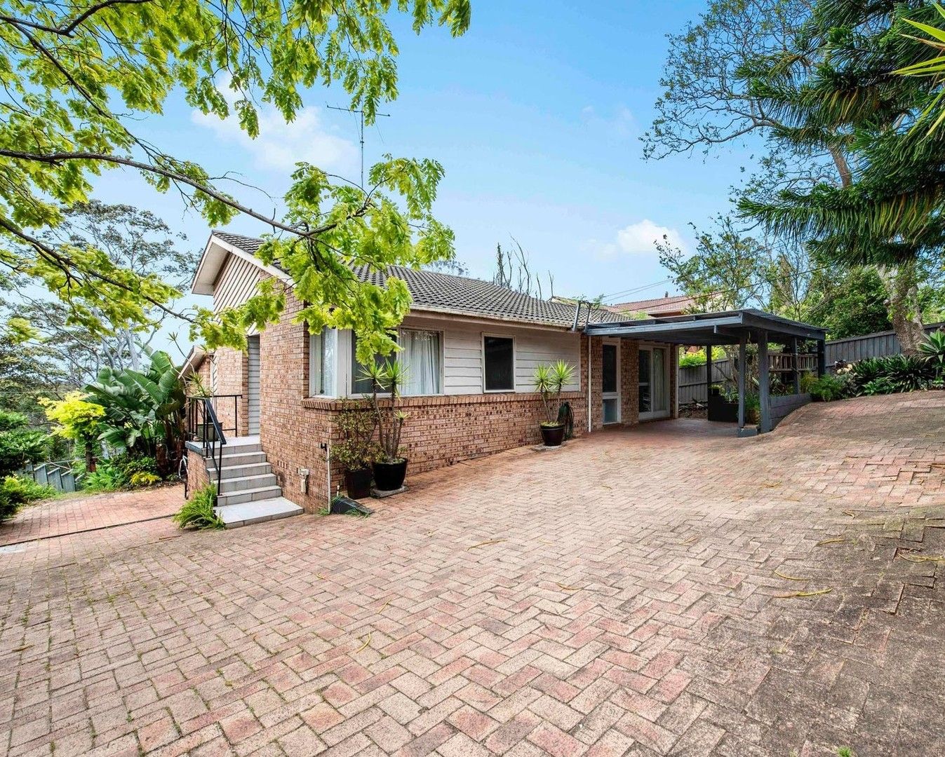 4 bedrooms House in 171 Castle Hill Road CASTLE HILL NSW, 2154