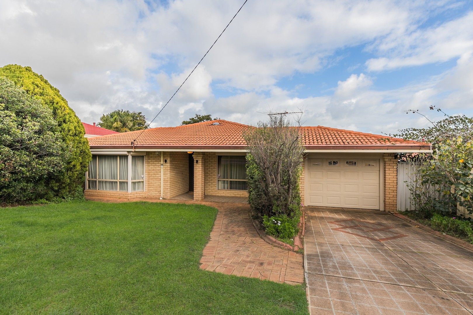 3 bedrooms House in 113 Parmelia Avenue PARMELIA WA, 6167