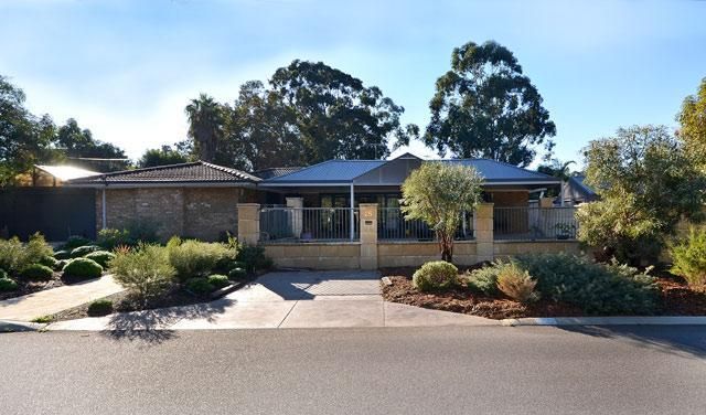 25 Duart Road, Trigg WA 6029