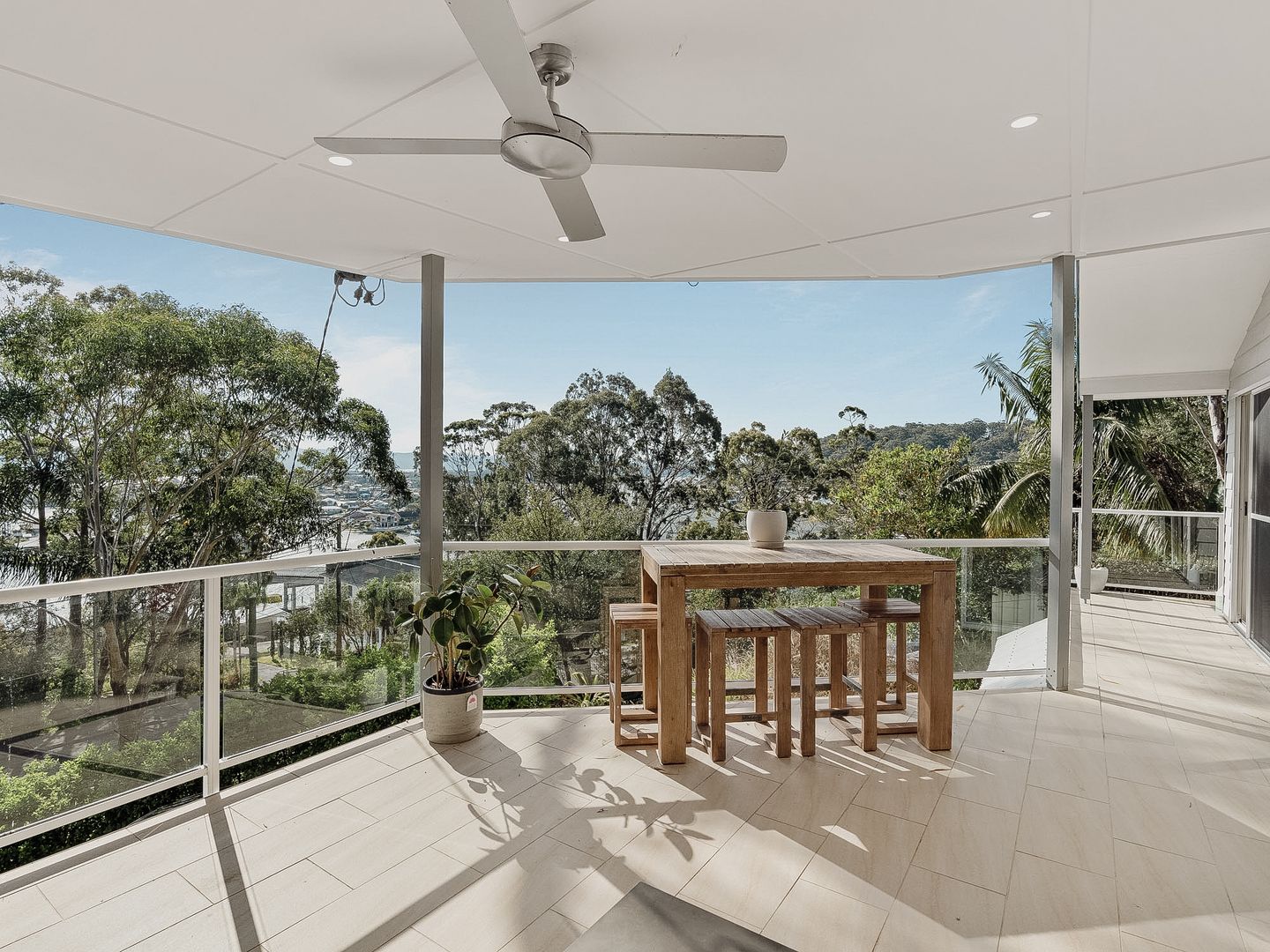 11 Daley Avenue, Daleys Point NSW 2257, Image 2