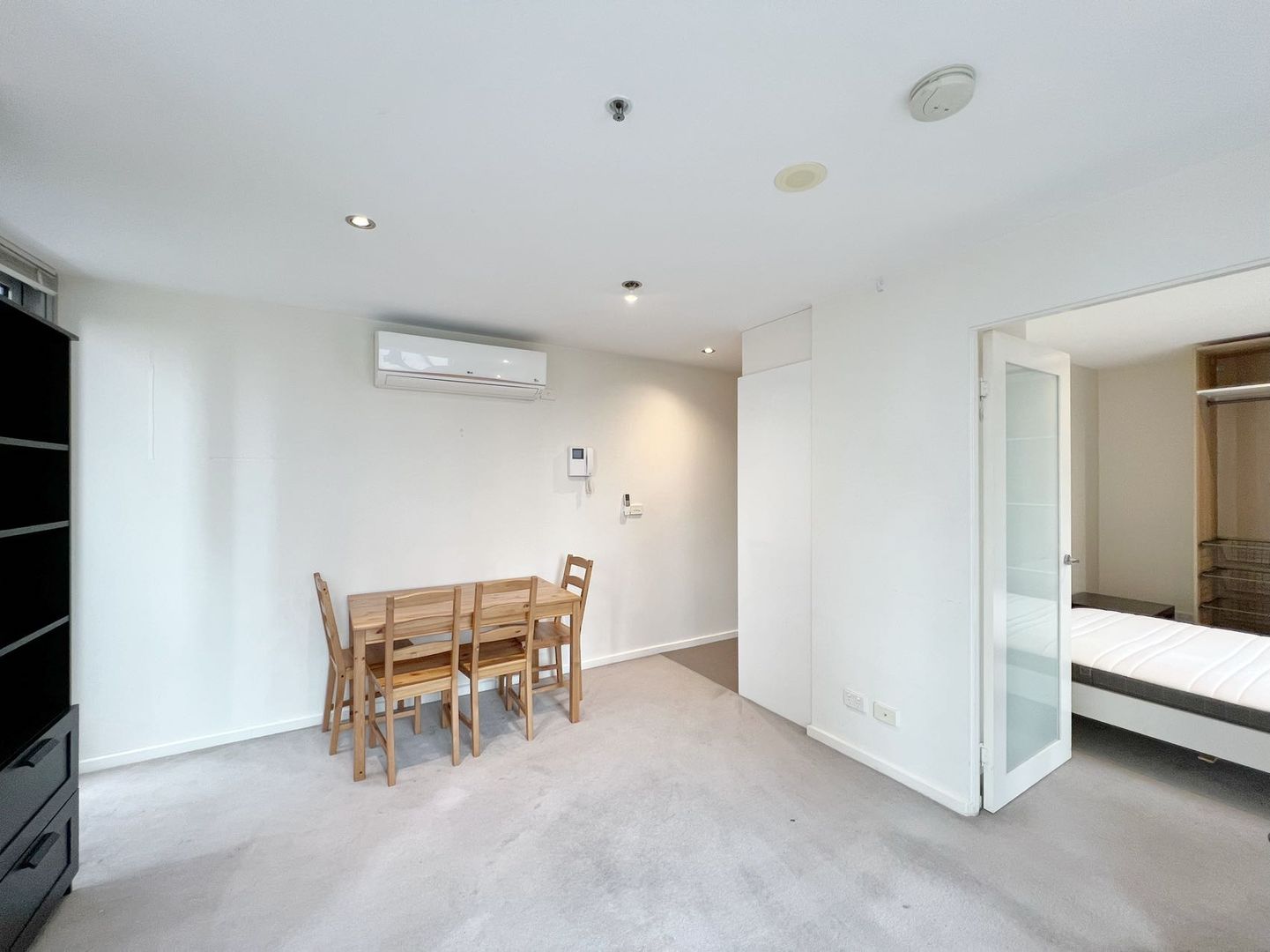 1901/8 Exploration Ln, Melbourne VIC 3000, Image 2