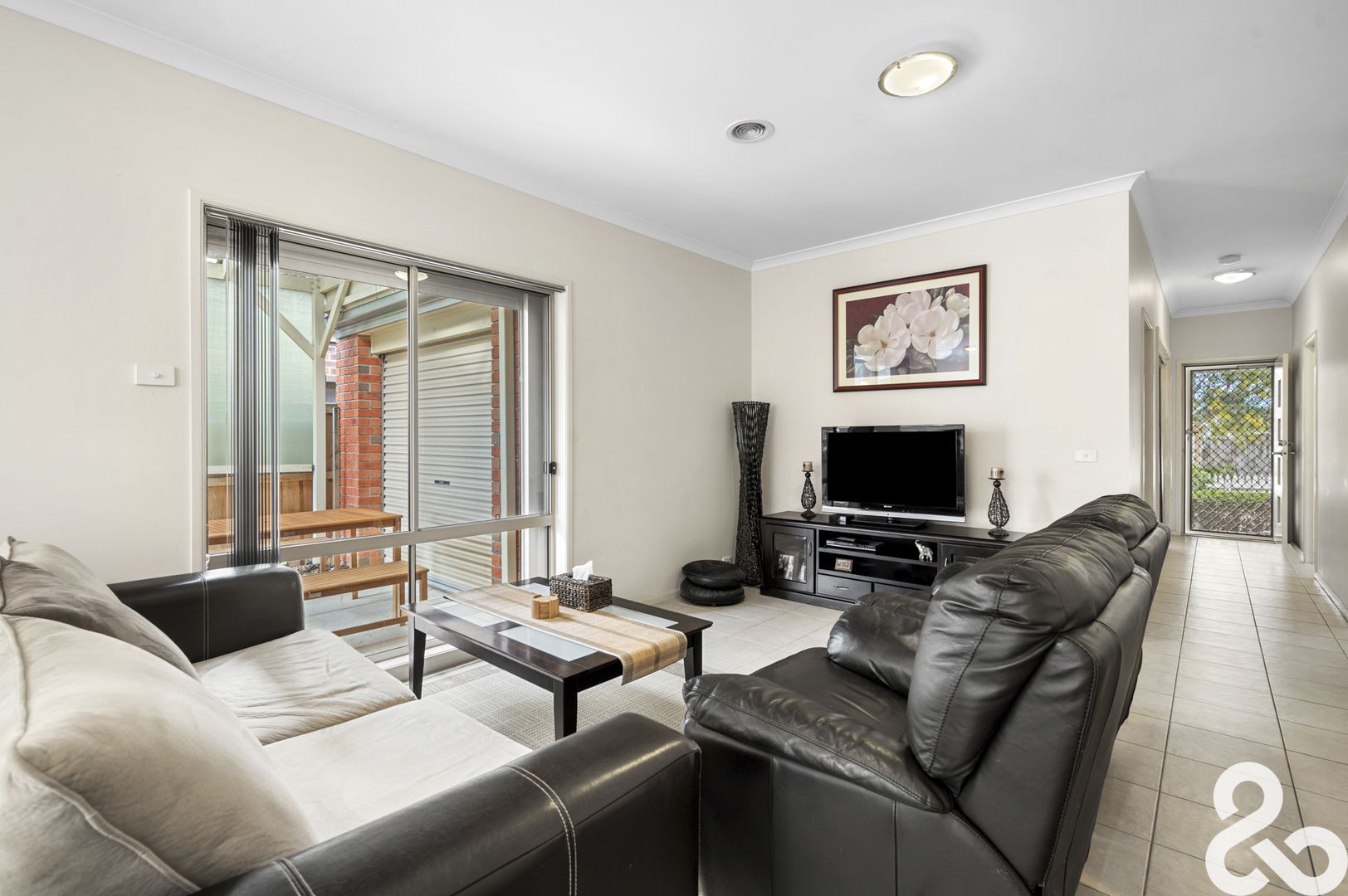 30 Karagola Terrace, Epping VIC 3076, Image 2