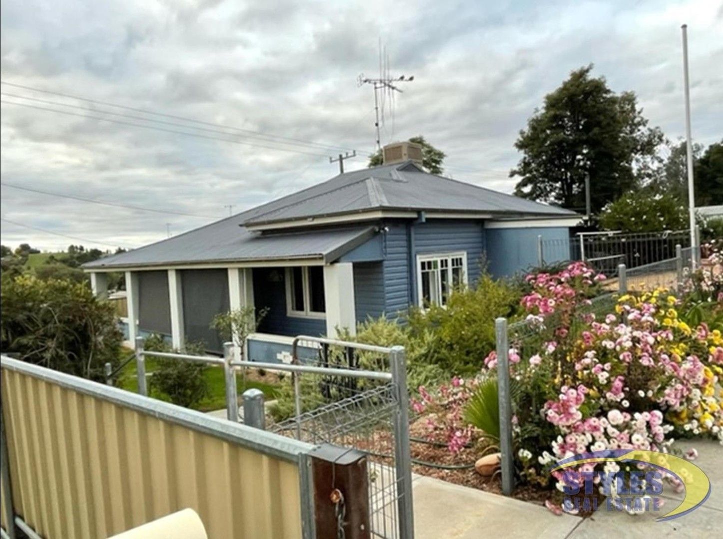 4 bedrooms House in 35 Albert Street PARKES NSW, 2870