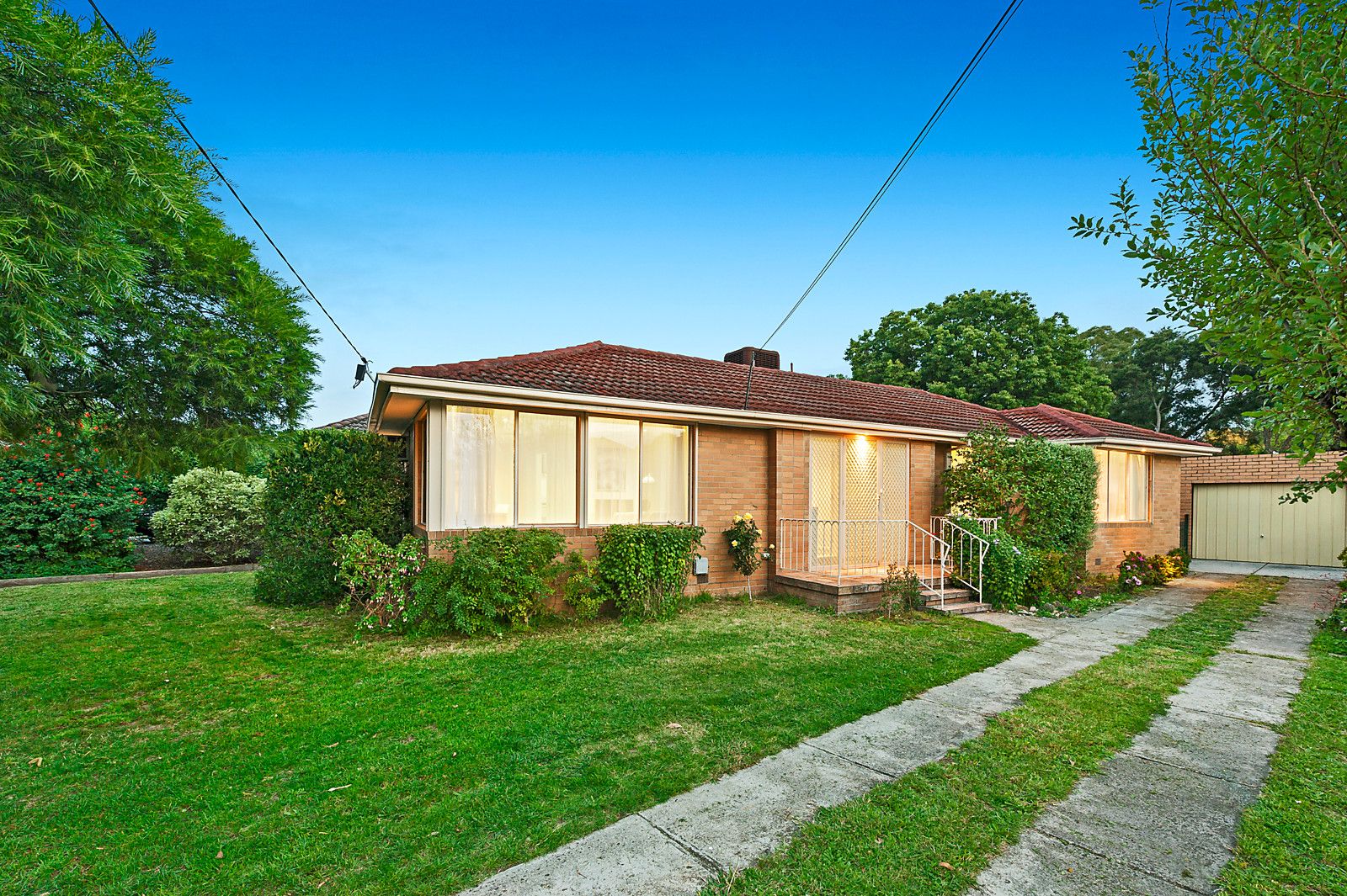 211 Brandon Park Drive, Wheelers Hill VIC 3150, Image 0