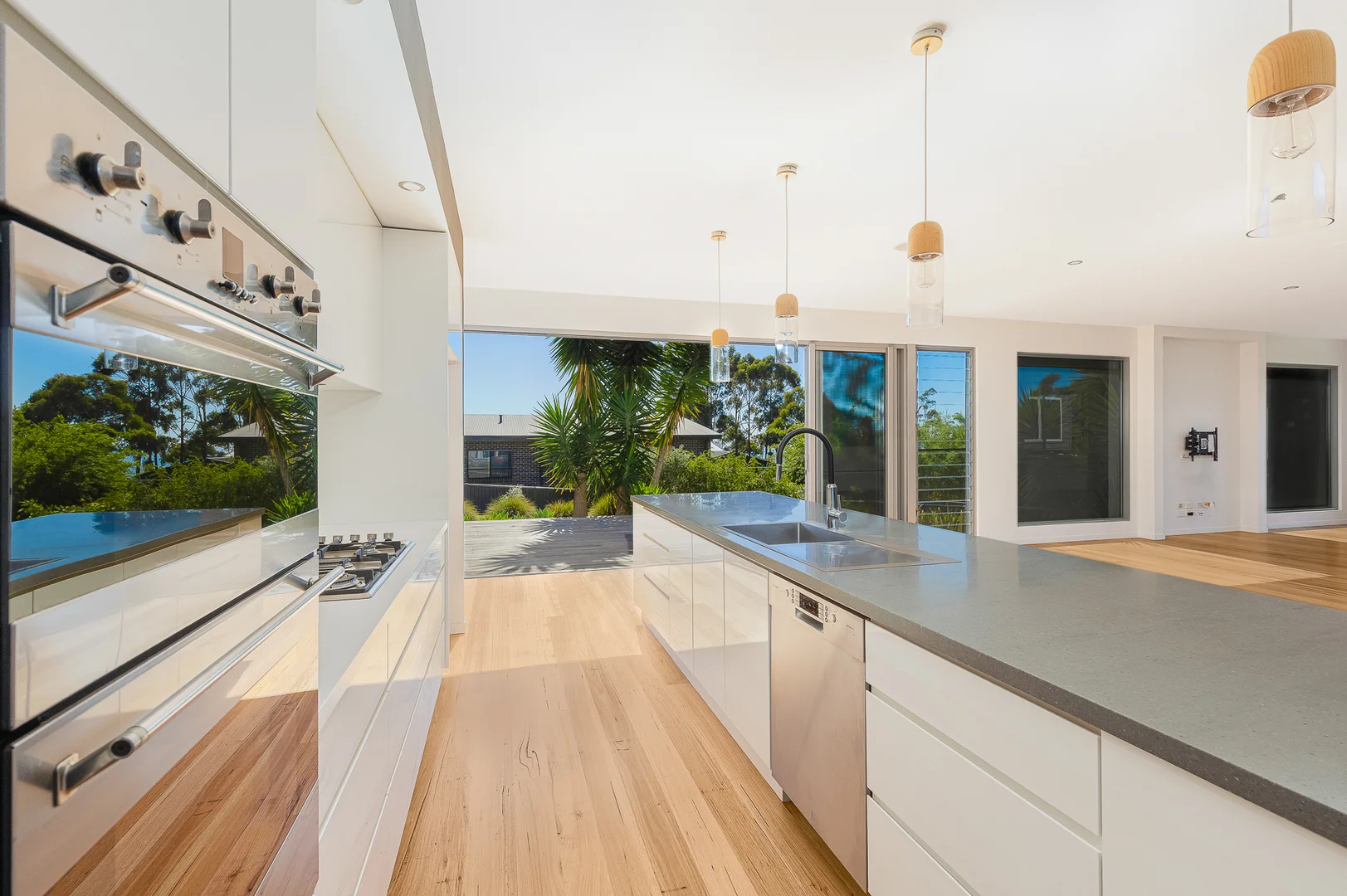 Additional image 3 of 8 Wallaby Way, Tura Beach NSW 2548