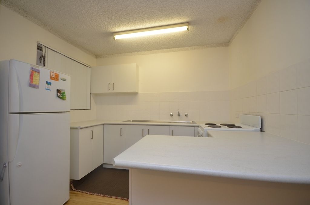 2/7779 Leonard Street, Victoria Park WA 6100 Apartment For Rent