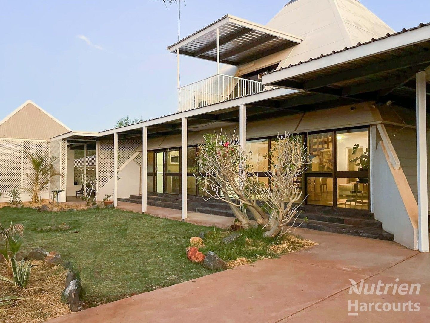 17 Hollis Street, Tennant Creek NT 0860 Domain