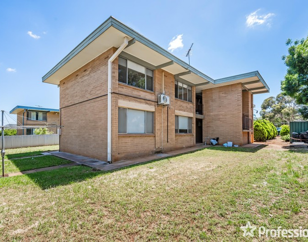 2/15 Balmoral Road, Salisbury East SA 5109