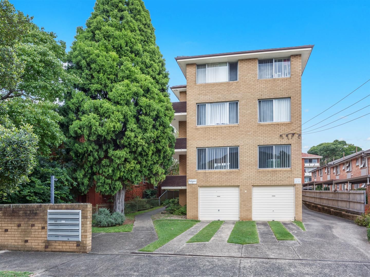 2 bedrooms Apartment / Unit / Flat in 2/ 10 Curt Street ASHFIELD NSW, 2131