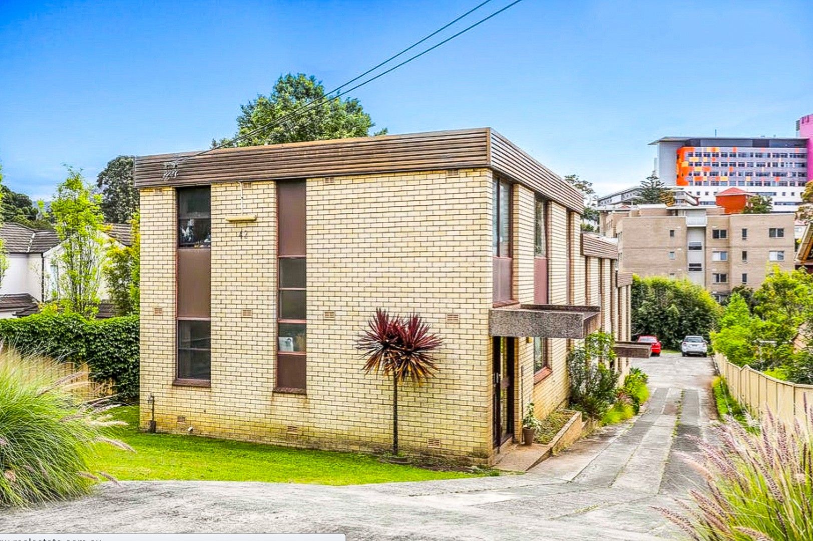 2 bedrooms Apartment / Unit / Flat in 1/42 Roland Avenue WOLLONGONG NSW, 2500