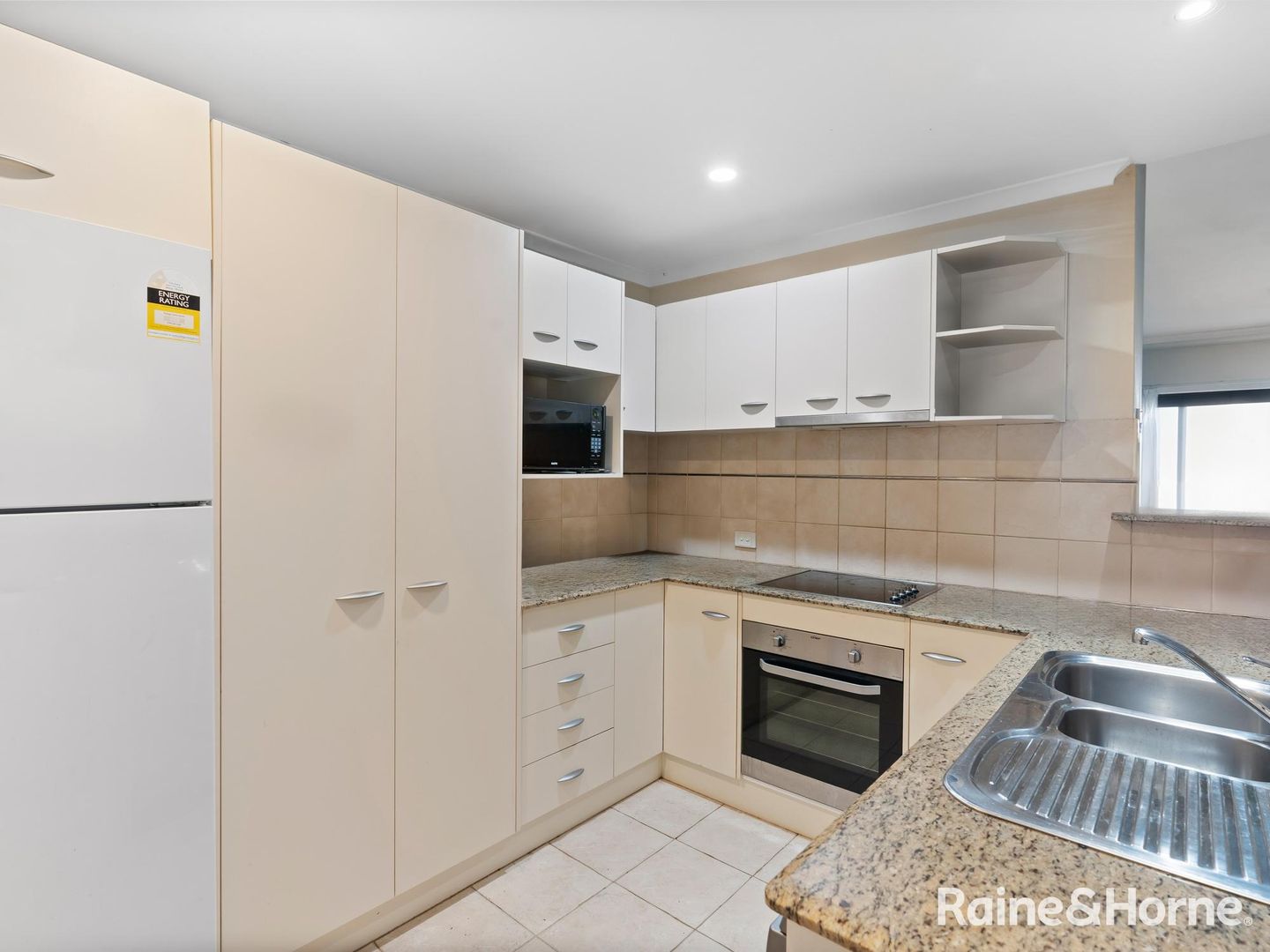 5/6-10 Broadview Avenue, Gosford NSW 2250, Image 2