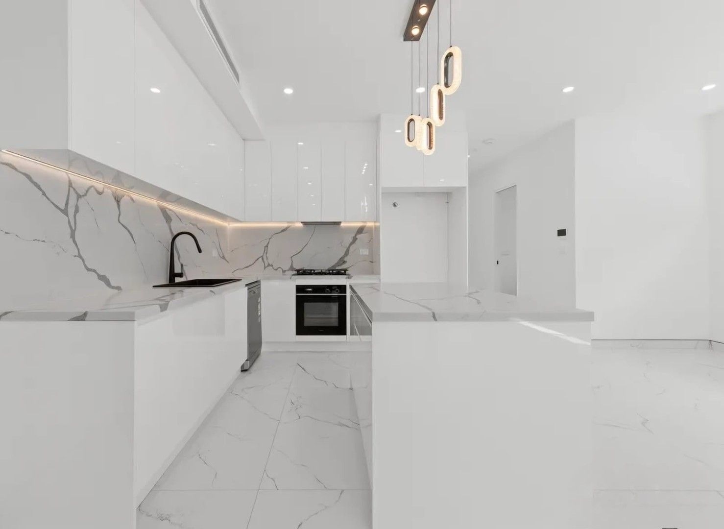 5 bedrooms Duplex in 31B Long Reef Circuit GREGORY HILLS NSW, 2557