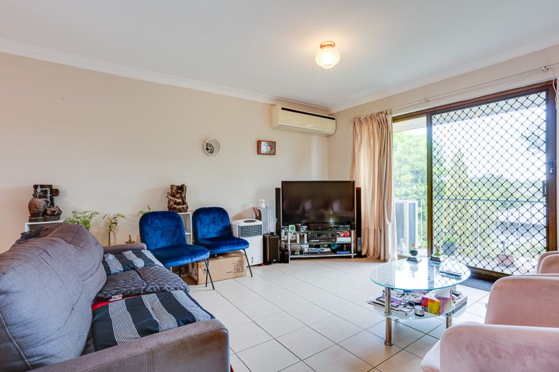 8/21 Skew Street, Sherwood QLD 4075, Image 2