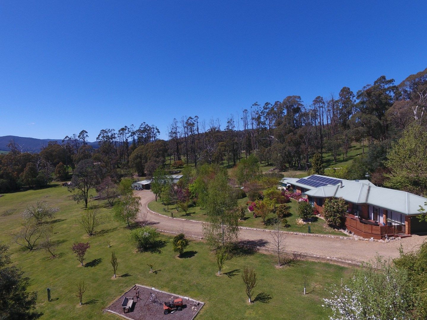 273 Mount Buffalo Road, Porepunkah Property History & Address
