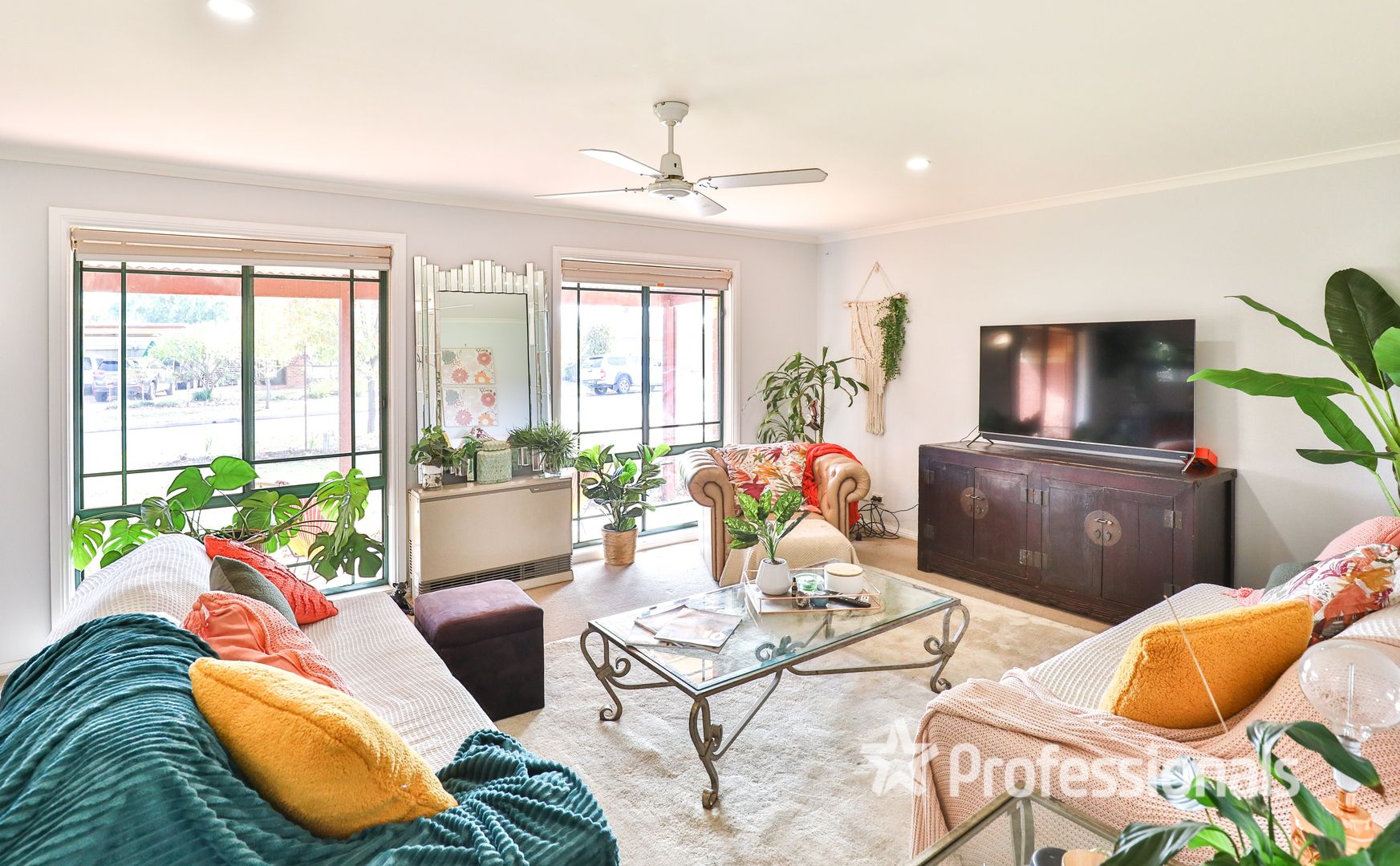 19 Nancy Court, Mildura VIC 3500, Image 1