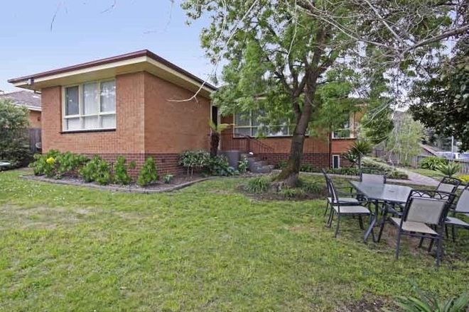 Picture of 32 Lambhill Crescent, HIGHTON VIC 3216