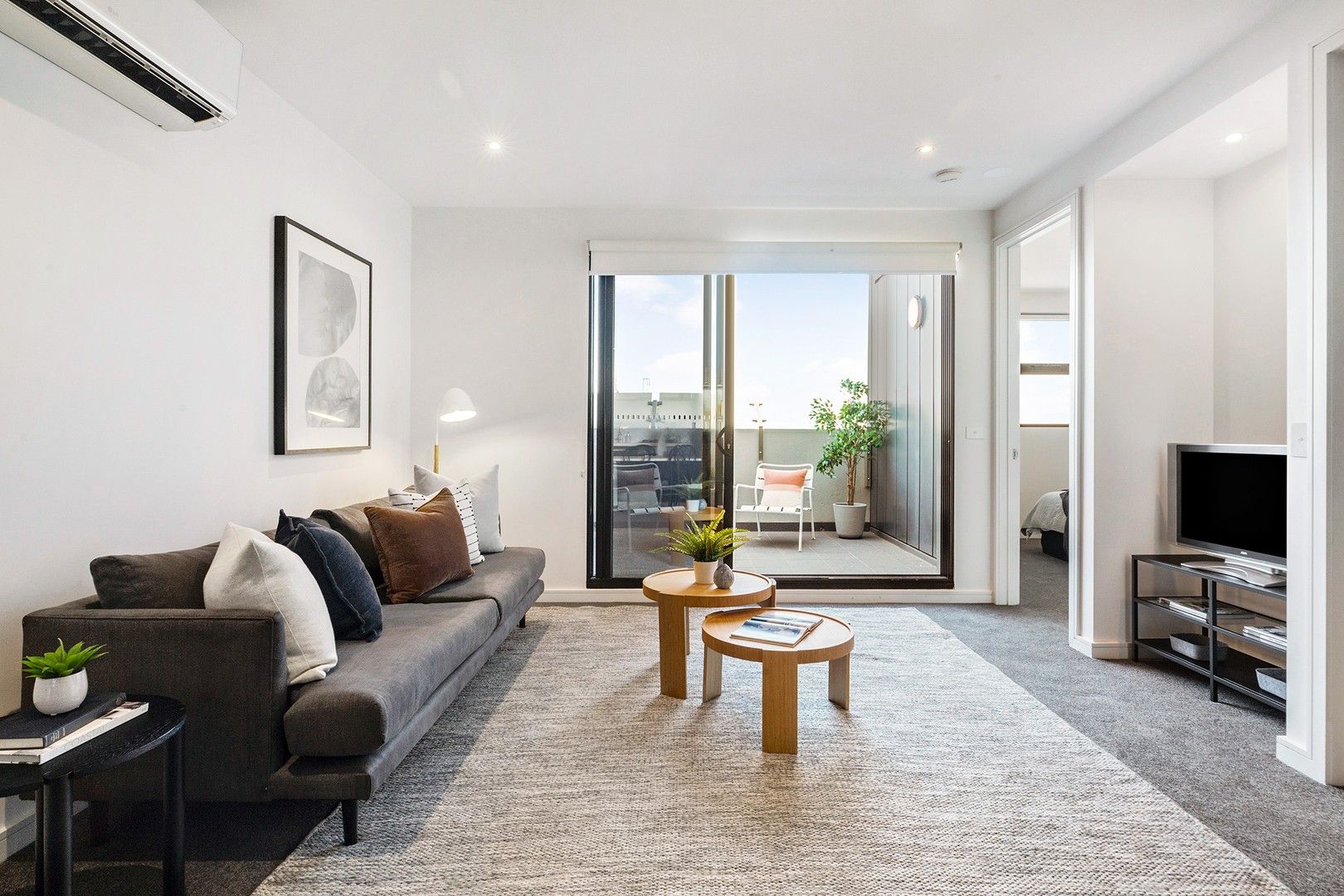 2 bedrooms Apartment / Unit / Flat in 202/7 Newry Street RICHMOND VIC, 3121