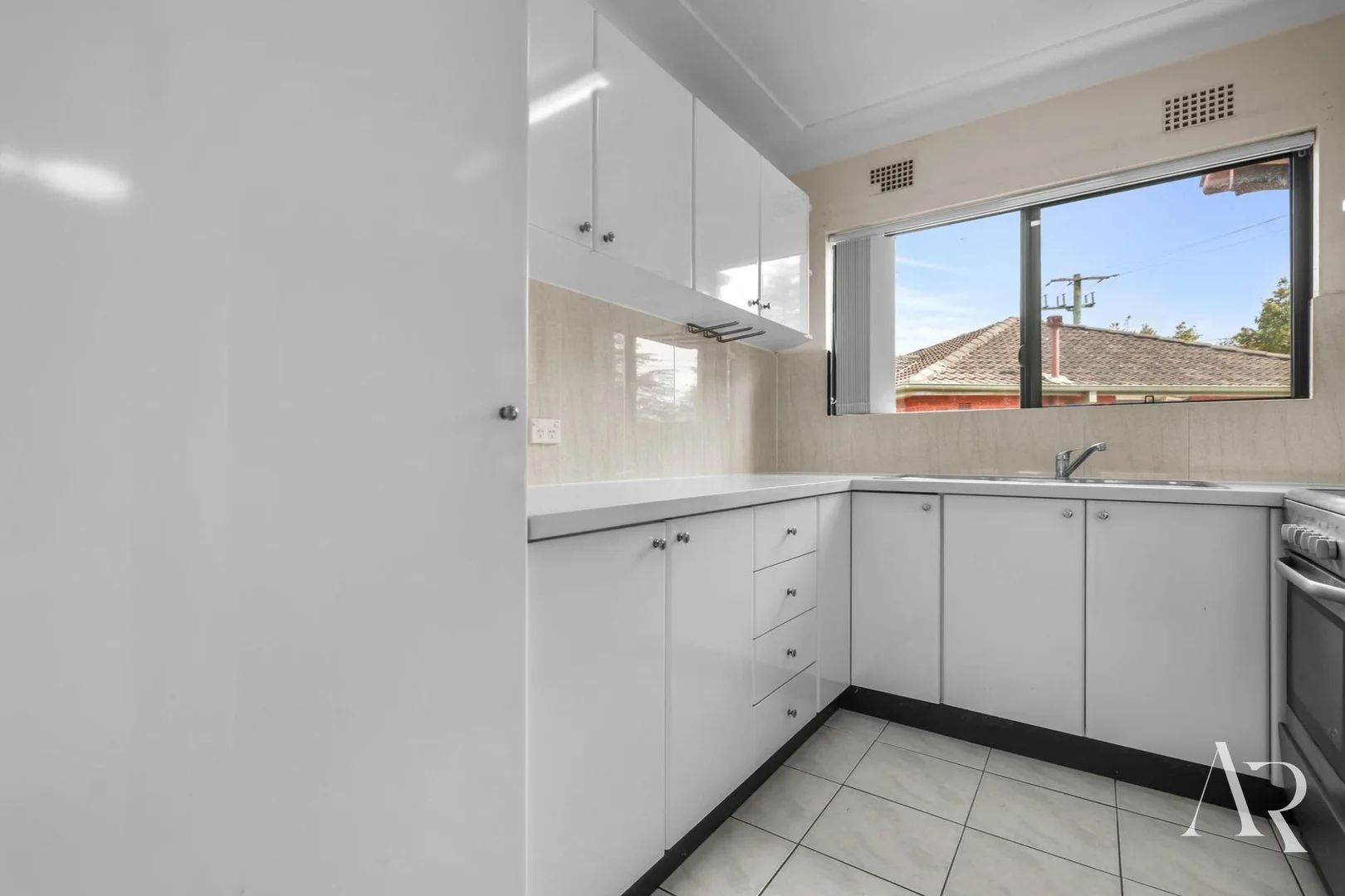 Additional image 3 of 5/28 Broadarrow Rd, Narwee NSW 2209