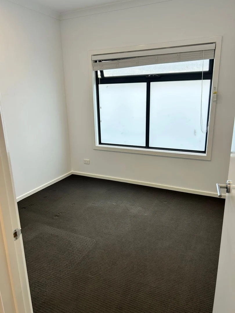 Additional image 14 of 2/5 Dubbo Street, Albion VIC 3020