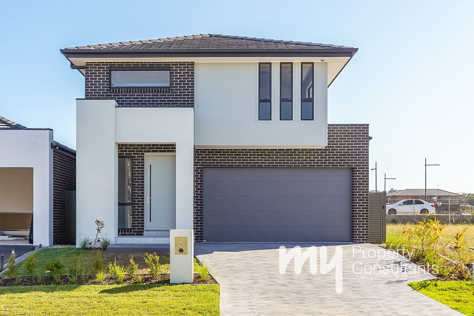 4 McClymont Drive, Catherine Field NSW 2557, Image 0