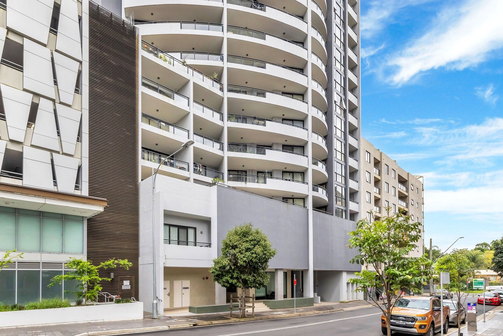 2 bedrooms Apartment / Unit / Flat in Level 8, 47/26-30 Hassal Street PARRAMATTA NSW, 2150