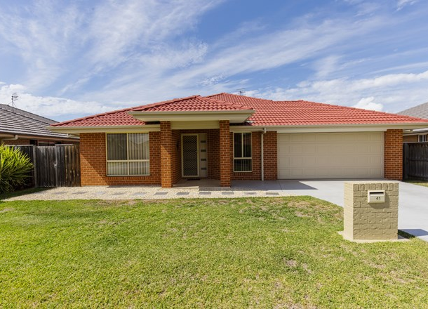 41 Coolabah Close, Tea Gardens NSW 2324